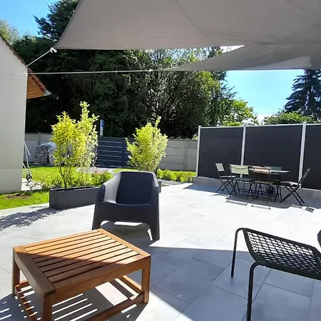 Le Petit Candie Дом отдыха Maisoncelles-en-Brie